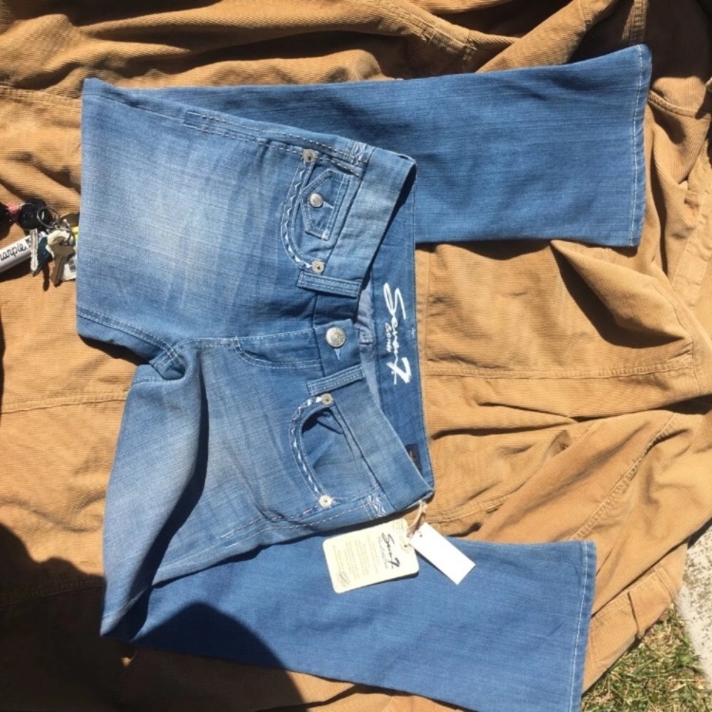 NWT Seven 7 Blue Jeans woman’s Sz 10 petite